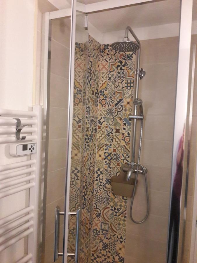 Bruse & Co Bed & Breakfast Oissery Bagian luar foto