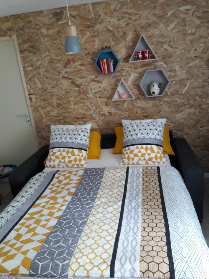 Bruse & Co Bed & Breakfast Oissery Bagian luar foto